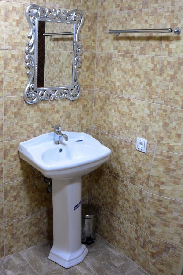 Tulpan Hotel Şǝki Buitenkant foto